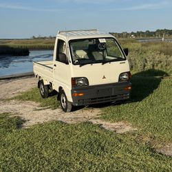 1996 Mitsubishi Mini cab 