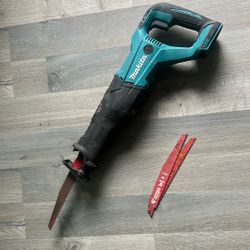 Makita 18V LXT Lithium-Ion Cordless Variable Speed Reciprocating Saw (Tool-Only