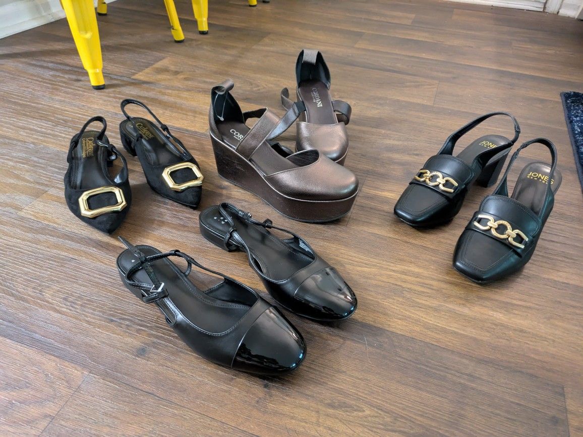 Brand New 4 Pair Size 9 Must Sell Obo 30 For All