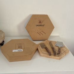 Laguiole 4 Piece Cheese Set/storage