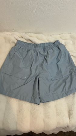 grey Nike SB shorts feature a mesh lining for breathability and an elastic waistband XL used once