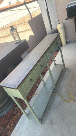 Cabinet/shelf