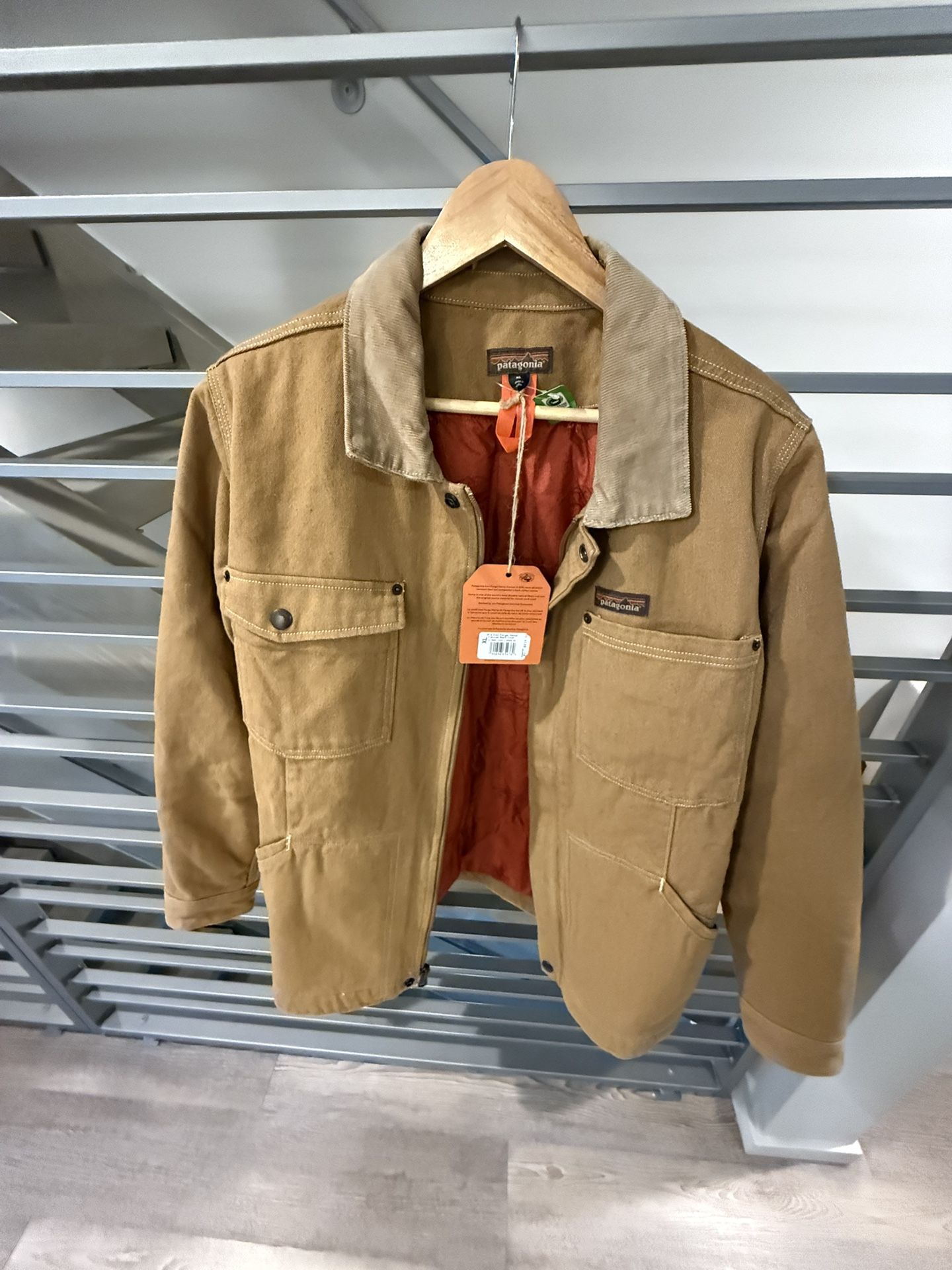 New Patagonia Canvas Barn Jacket - Women’s XL