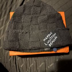Lv Hat