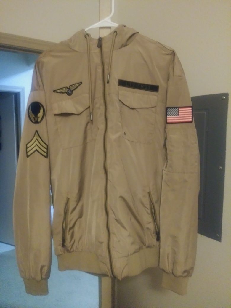 New mens jacket size large 38$