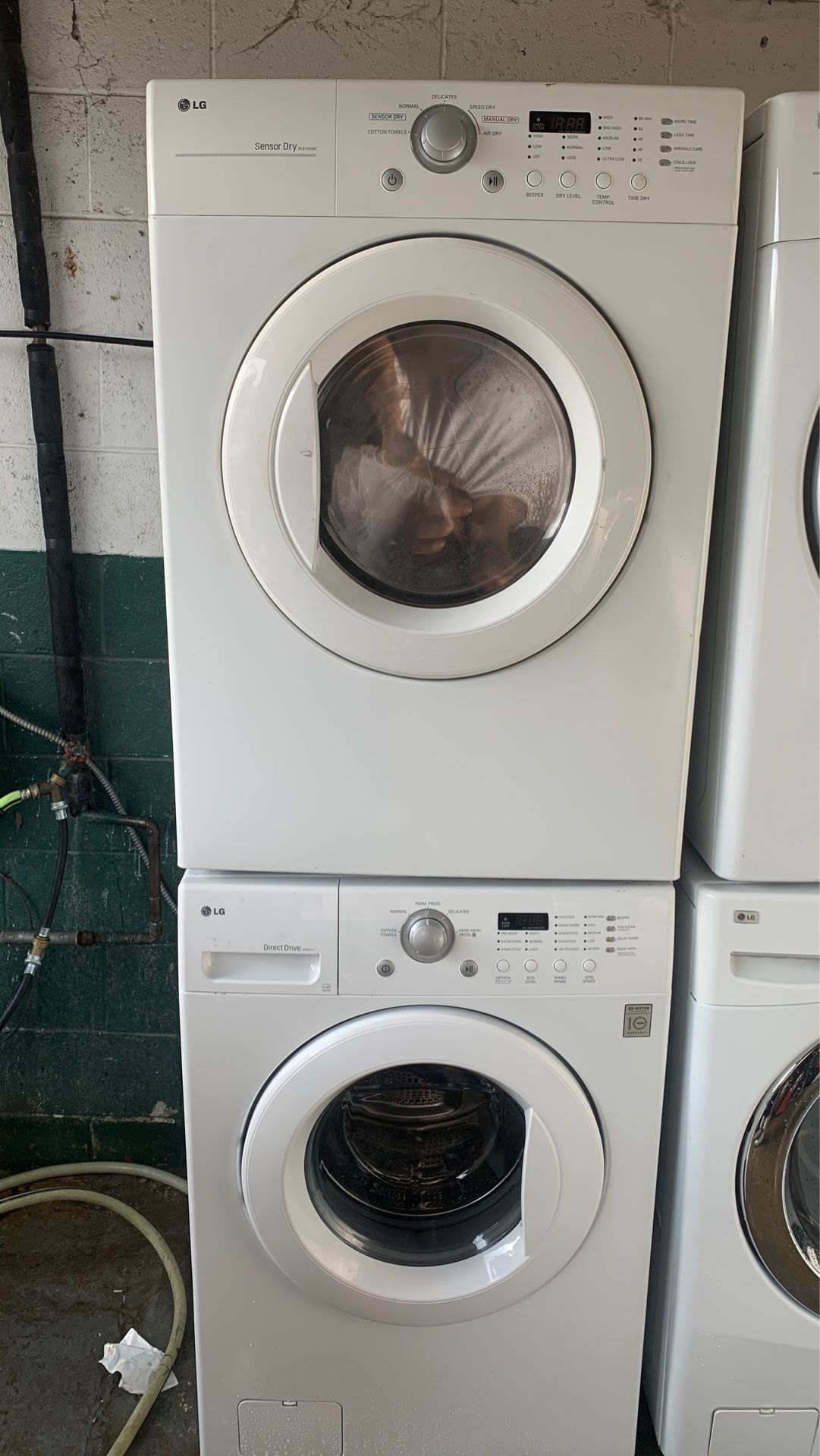 Lg washer n electric dryer set