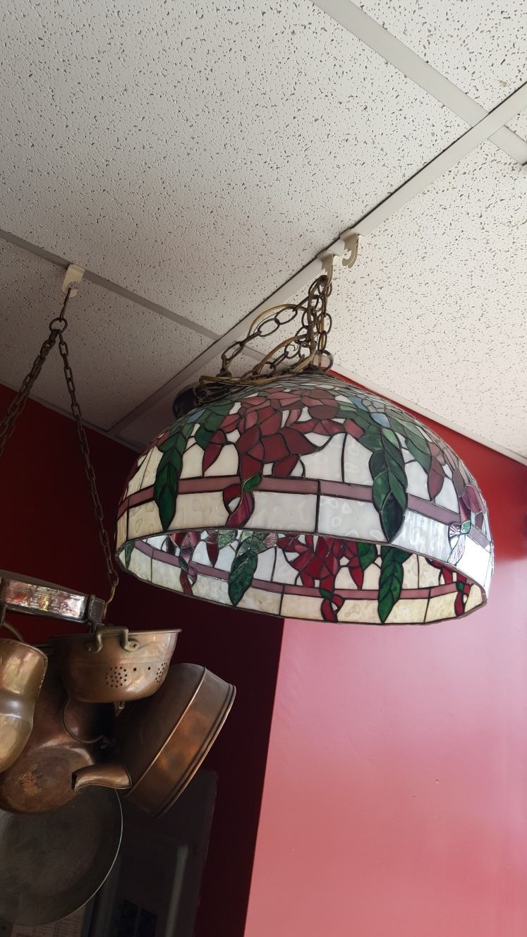 Vintage Tiffany style hanging light fixture chandelier