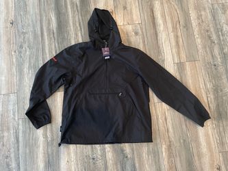 Lightweight Pullover - size Large - BRAND NEW
