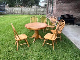 1 table 6 chairs