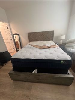 Complete Queen Bedroom Set with Mattress & Furniture