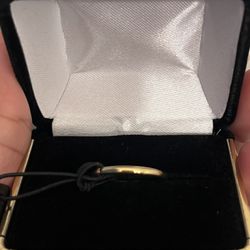 Size 8 Band 14k Gold 