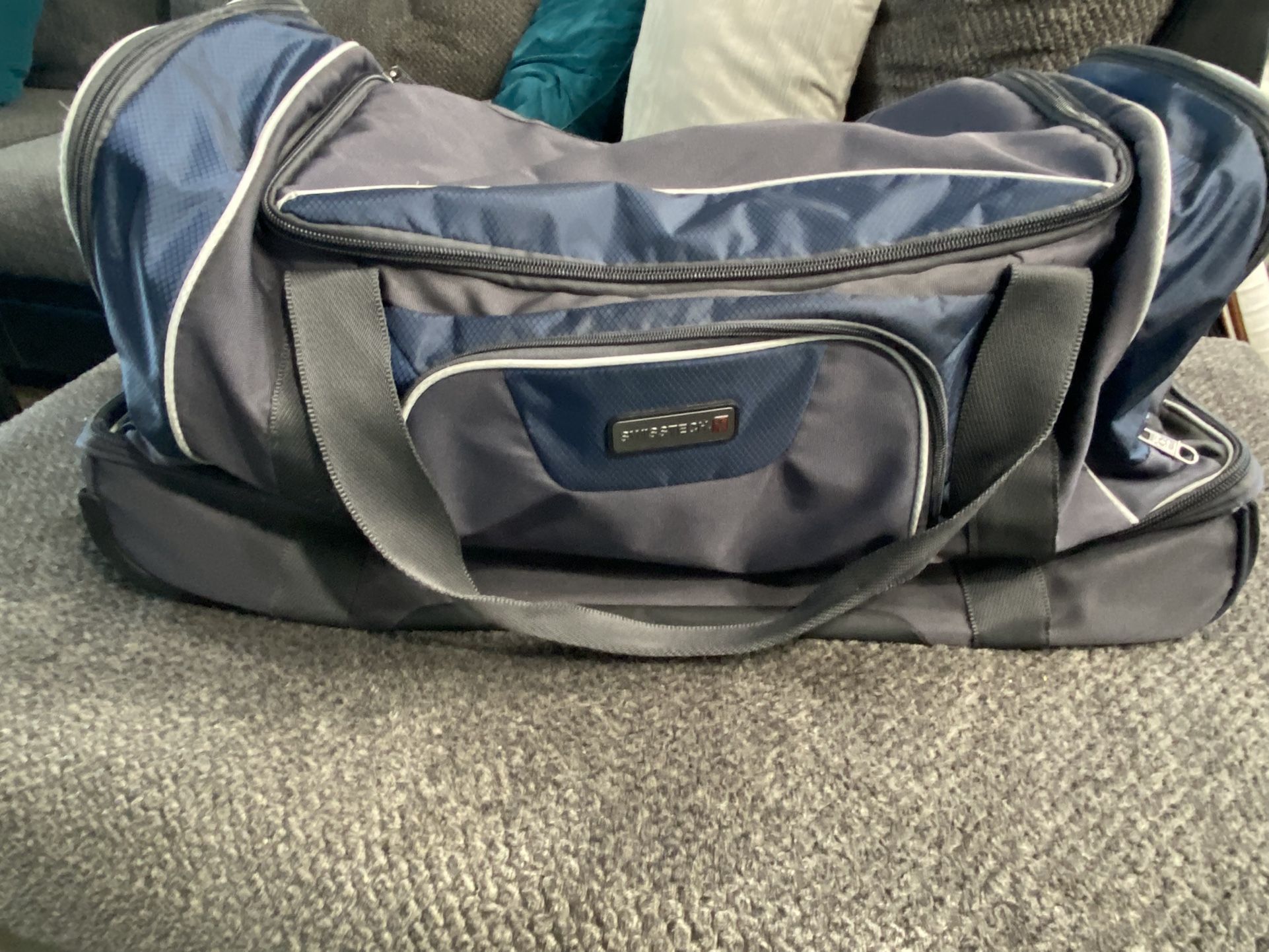Duffel Suitcase With Wheels