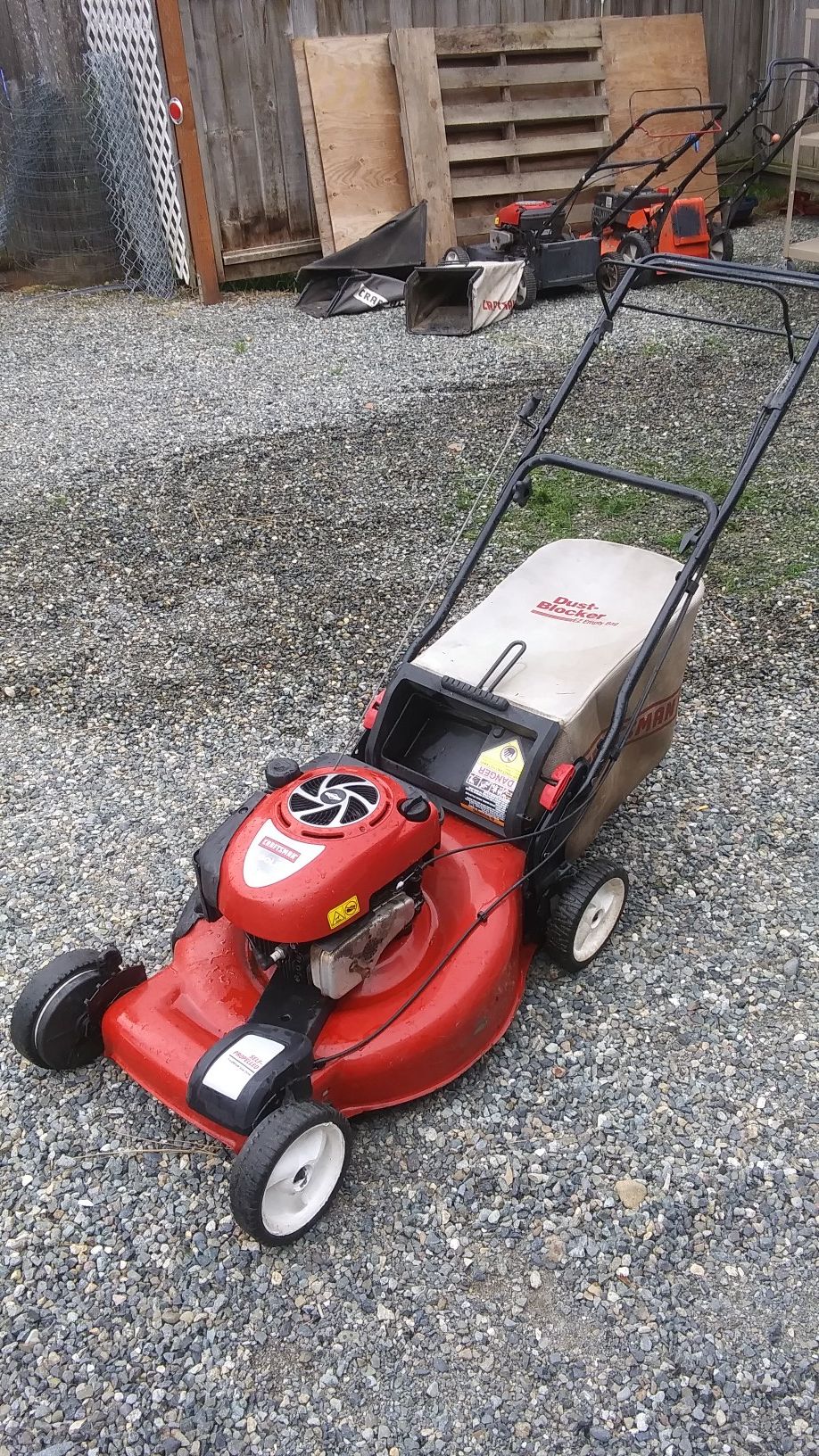 Craftsman Briggs & Stratton self-propelled lawn mower