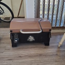 Pitboss Table Safe Grill/smoker