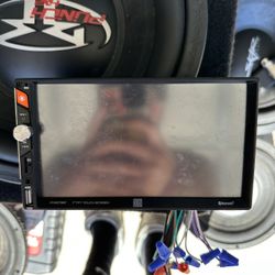 Dual 7” Touchscreen Radio 