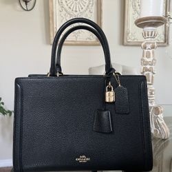 Black Coach Purse/Crossbody | Pick Up In Beaumont 