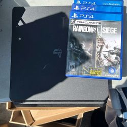 PS4 Slim 1 Controller & 3 Games 