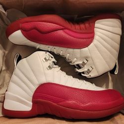 Jordan 12 Cherry - Sz 9