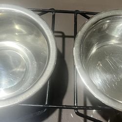 Small Pet Bowls & Stand