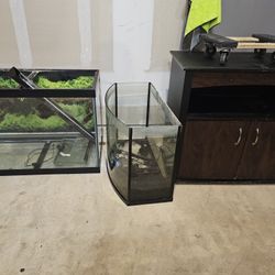 FREE – 60-Gallon & 36-Gallon Fish Tanks – Must Take Both