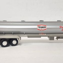 Texaco 1975 Edition Toy Tanker Tractor Trailer Truck