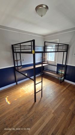 Loft bed-full