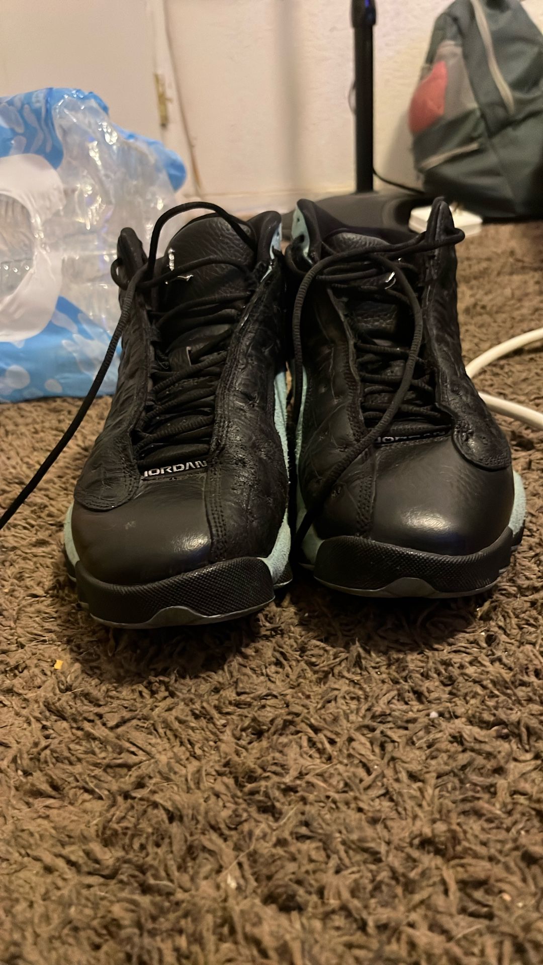 Selling These shoes
