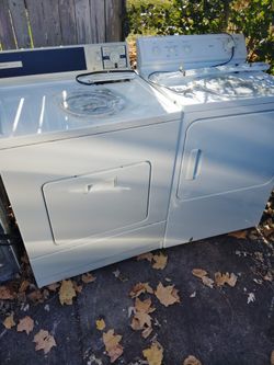 Gas Dryers And Electric Glass Top Stove