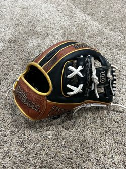 Wilson A2000 GST 11.75” Near Perfect Condition