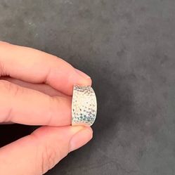 Women's 925 Sterling Silver Hammered Ring size 7