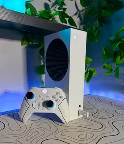 Xbox Series S & Controller