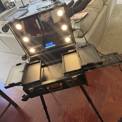 Impressions Vanity Makeup Suitcase 