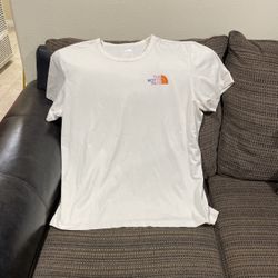 Size,2XL. North Face T-Shirt. 