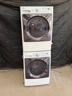 Kenmore washer and dryer laundry set