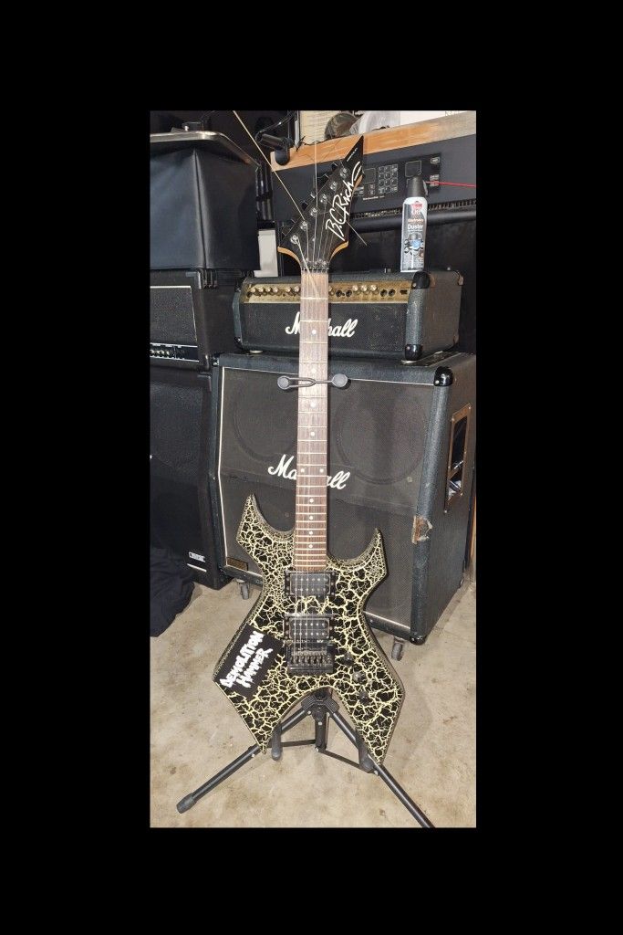 B.C. Rich Warlock Platinum Series White Crackle