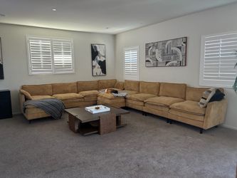 Large sofa w/ ottomans