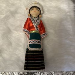 Christmas Gifts🎄❤️ Wooden Antique Doll $4