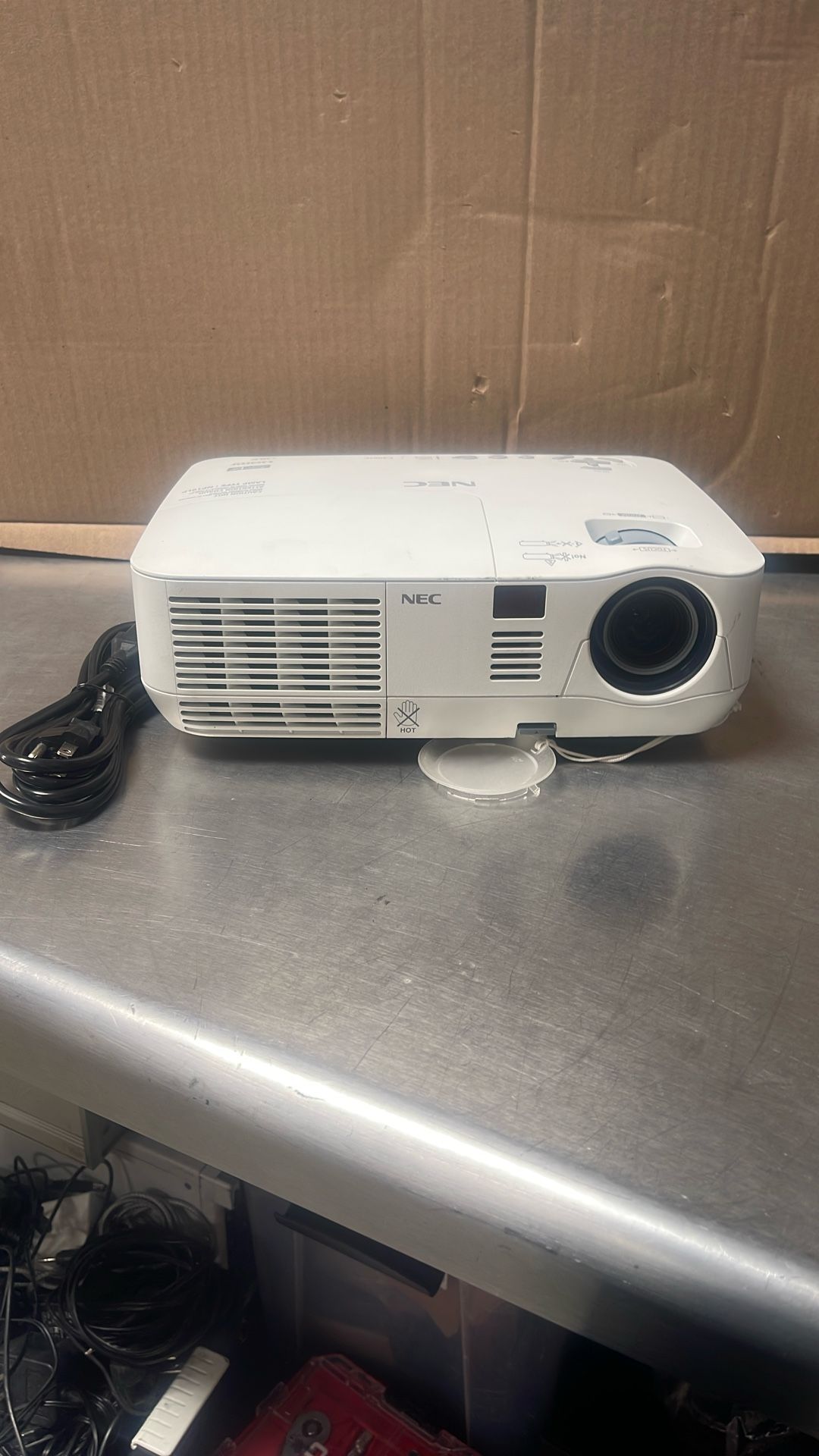 NEC V300W