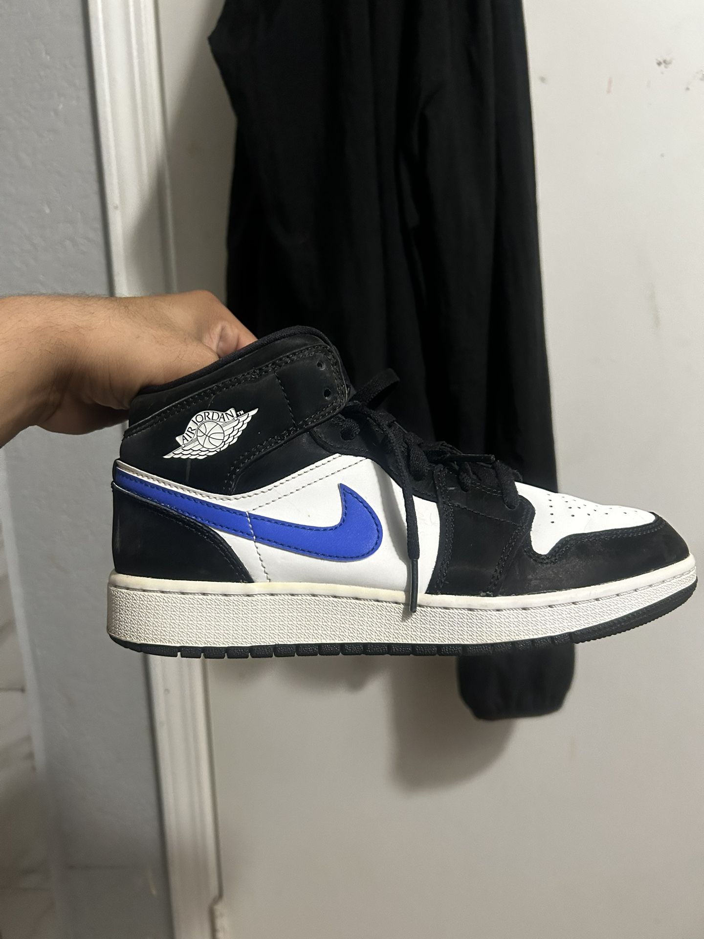 Air Jordan 1 Mid Black Racer Blue White (GS) Size 5.5Y