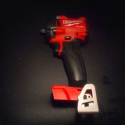 Milwaukee 3/8 Compact Wrench 