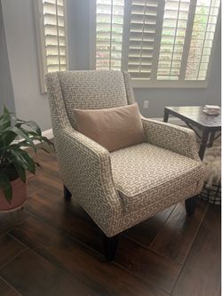 Set of two lounge chairs -moving sale!