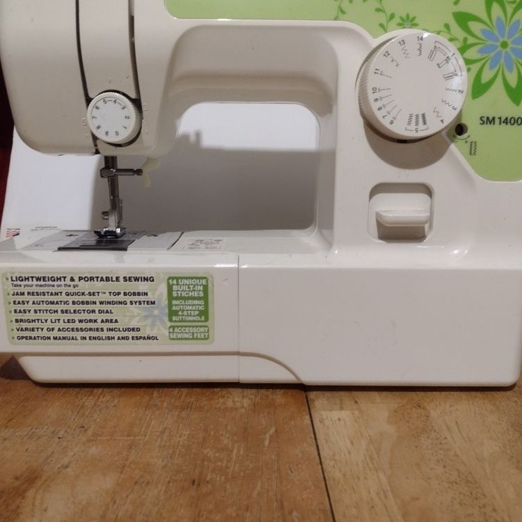 Brothers SM 1400 Sewing Machine 