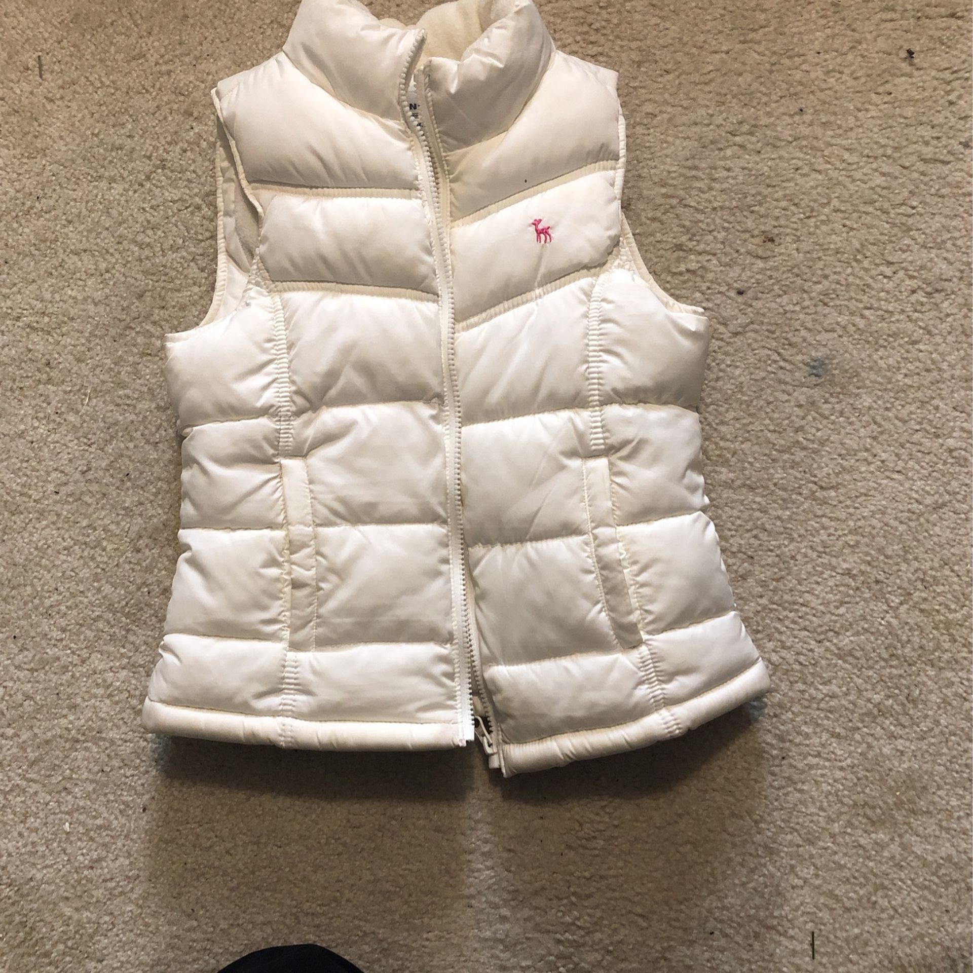 Old Navy Girls Puffer Vest