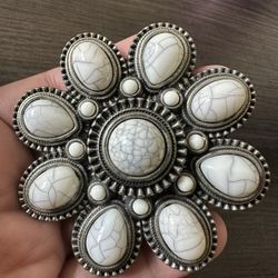 Western Pendant Brooch Pin 