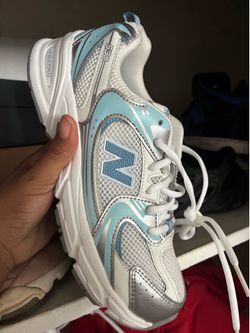 530 new balance blue sneakers