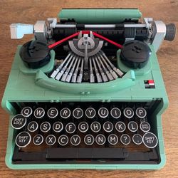Lego Typewriter 21327