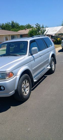 2002 Mitsubishi montero