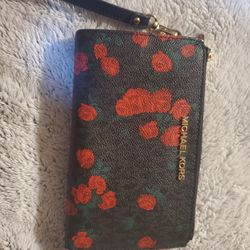 Michael Kors Wristlet