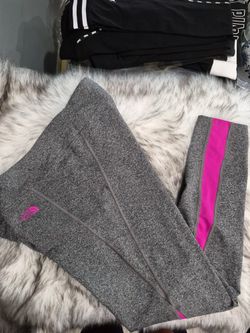 Women's north face Capri leggings. Size extra large