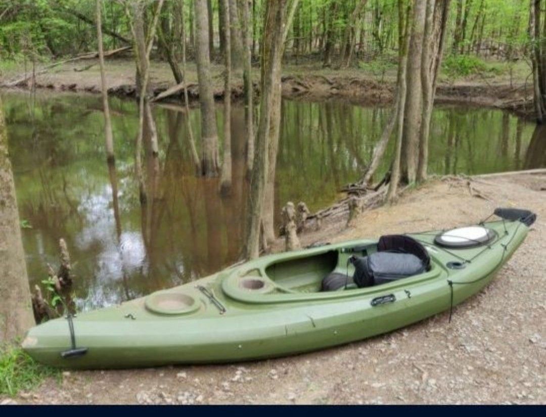 Photo 9.7 Ft Kayak, Fishing, Rudder Installed,